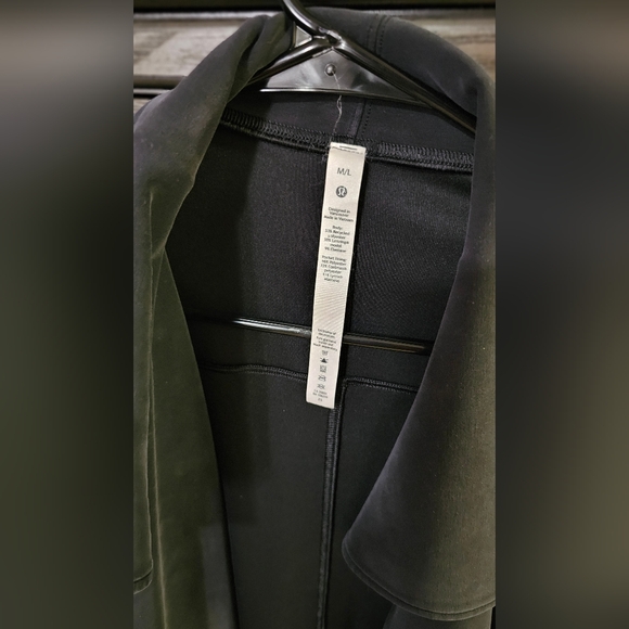 Lululemon Jacket - Picture 3 of 6